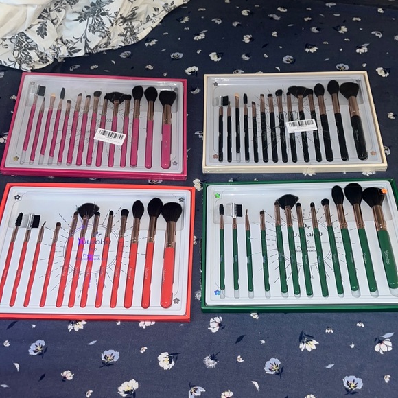 Other - Bundle 4 packs of brushes